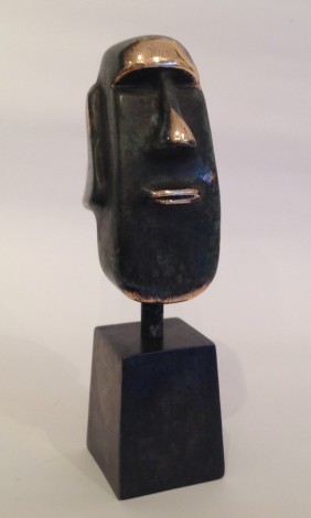 Moai head in bronze