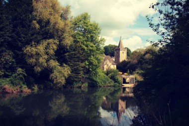 Photograph taken along the River Avon just outside Bradford-On-Avon, Somerset.